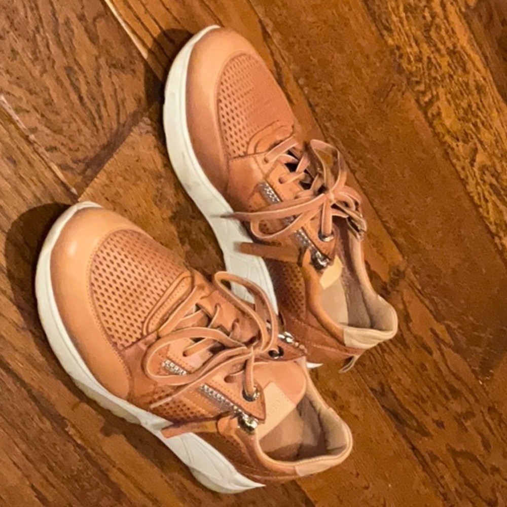 Carmela soft leather chunky women’s trainers. Rich Tan